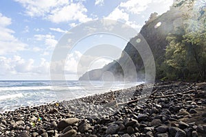 Beautiful black stone beach - waipio valley, hawaii