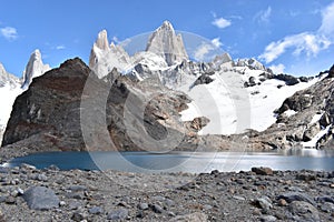 Beautiful blue Laguna de Los Tres in National Park in El Chalten, Argentina, Patagonia with Fitz Roy Mountain in background