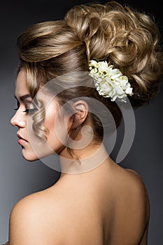 Beautiful bride with fashion wedding hairstyle.