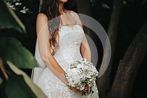 Beautiful bride in her wedding day