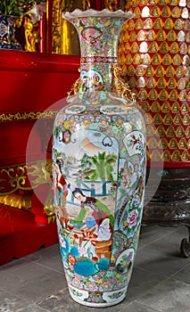 Beautiful Chinese porcelain vase
