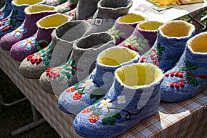 Beautiful colored embroidered Russian valenki sheep wool to wear indoors