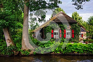 Beautiful cottage in Giethoorn