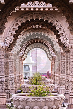 Beautiful decorated arch at BAPS Swaminarayan Akshardham temple photo