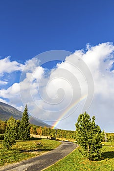 Dúha nad Vysokými Tatrami pri Vysokých Tatrách, Slovensko