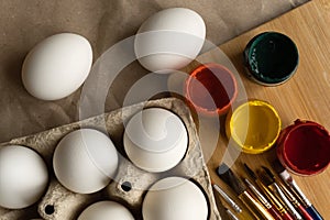 Beautiful Easter eggs lie on the table