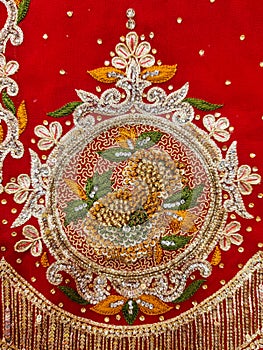 Beautiful embroidered pattern of zardozi embroidery, zardosi embroidery