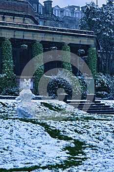 Beautiful landscape photo of the park covered in snow in Harrogate