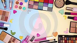 Beautiful make up frame appear on pastel background - Stop motion