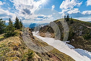 Beautiful mountain tour in spring to the Siplingerkopf from Balderschwang in the Allgau