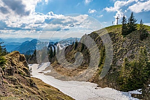 Beautiful mountain tour in spring to the Siplingerkopf from Balderschwang in the Allgau