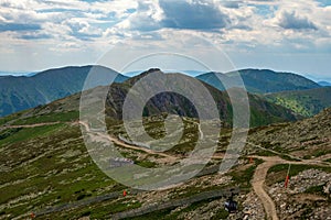 Krásná hornatá krajina na středním Slovensku. Národní park Nízké Tatry.