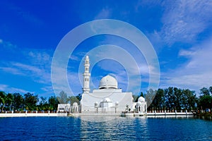 The beautiful nature and reflection of Tengku Tengah Zaharah Mosque