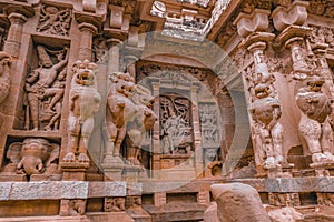 Beautiful Pallava architecture & exclusive sculptures at The Kanchipuram Kailasanathar temple, Oldest temple in Kanchipuram