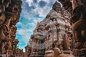 Beautiful Pallava architecture & exclusive sculptures at The Kanchipuram Kailasanathar temple, Oldest temple in Kanchipuram
