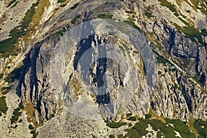 Krásny panoramatický výhľad na Vysoké Tatry začiatkom jesene, Slovensko