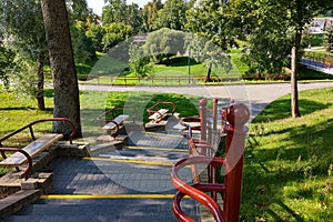 A beautiful path to descend into the green park