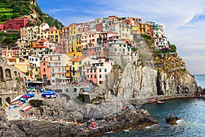 Beautiful places of Italy - colorful Manarola village in Cinque photo