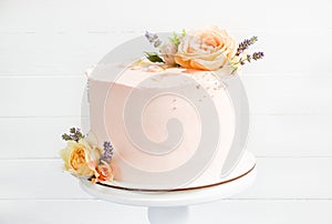 Beautiful roses cake img