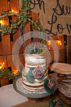 Beautiful Rustic Wedding Cake
