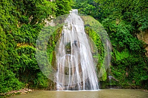 Beautiful shot of Lowe Waterfall in Golestan National Park, Iran