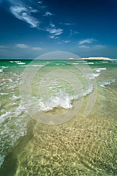 Beautiful sunny Jumeirah beach in Dubai with crystal clear sea, Dubai, United Arab Emirates.