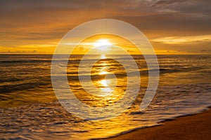 Beautiful sunset on the beach and sea - Vintage Filter