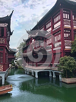 Beautiful traditional chinese building in city