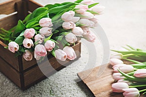 Bellissimo tulipano fiori di legno cabina 