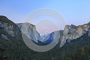 The Beautiful Tunnel View of Yosemite