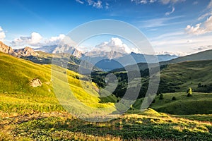   dolomiti montagne 