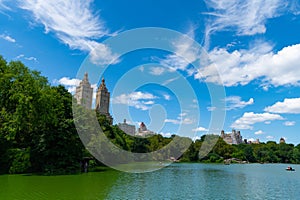 Beautiful view of the Jacqueline Kennedy Onassis Reservoir in urban park. city landscape of manhattan ny from central