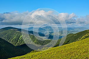 Krásny výhľad na Nízke Tatry na Slovensku