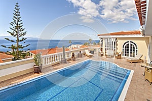 Beautiful villa with pool