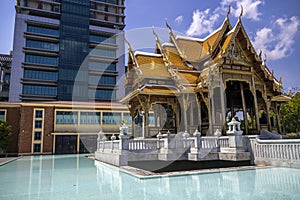 Beautiful water temple adjacent to Chaloem Phrakiat 72 th year Park