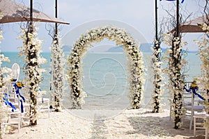 Beautiful wedding arch.