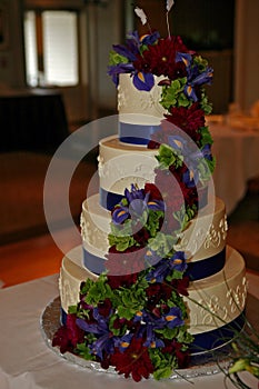 Beautiful wedding cake with lots of flowers
