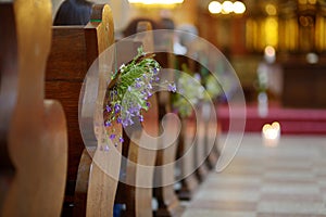 Beautiful wild flowers wedding decoration