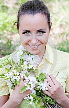 beautiful woman on nature by a canicular sunny day