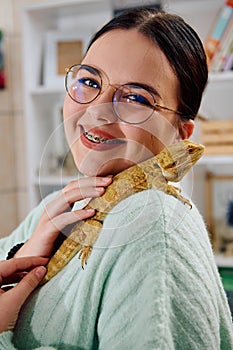 Beautiful Woman Posing with Her Adorable Bearded Dragon Pets