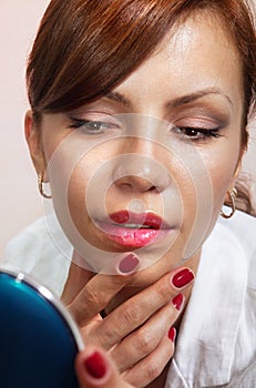 Beautiful woman smartens up l