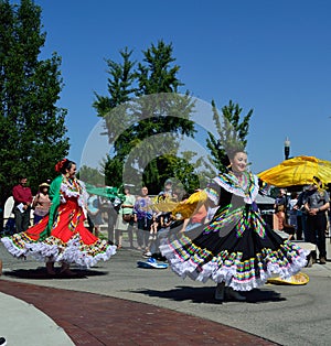 Beautiful Women Mexican Folk Dancers Boise Idaho