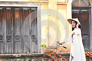 Beautiful women Vietnam with white Ao Dai dress