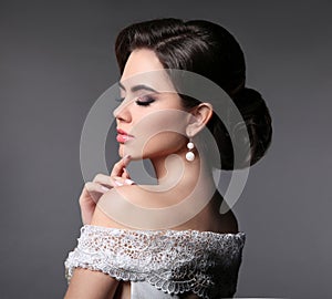 Beauty fashion bride makeup. Elegant fashionable woman portrait.