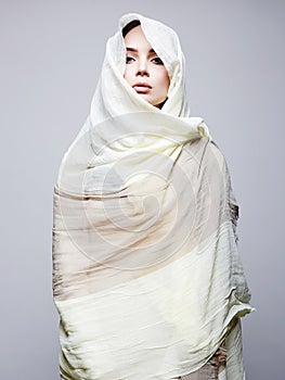 Beauty girl in hijab. fashion oriental style woman