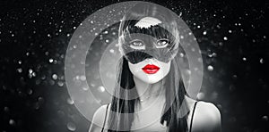 Schönheit glanz brünette eine Frau tragen Karneval dunkel durch urlaub Schwarz 