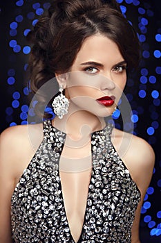 Beauty makeup. Fashion jewelry. Women portrait. Elegant lady wit