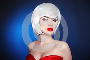 Beauty Makeup. Short hairstyle. White bob hair style. Blonde you