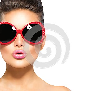 Beauty model girl wearing sunglasses