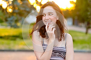 Beauty Sunshine Girl Portrait. Happy Woman Smiling